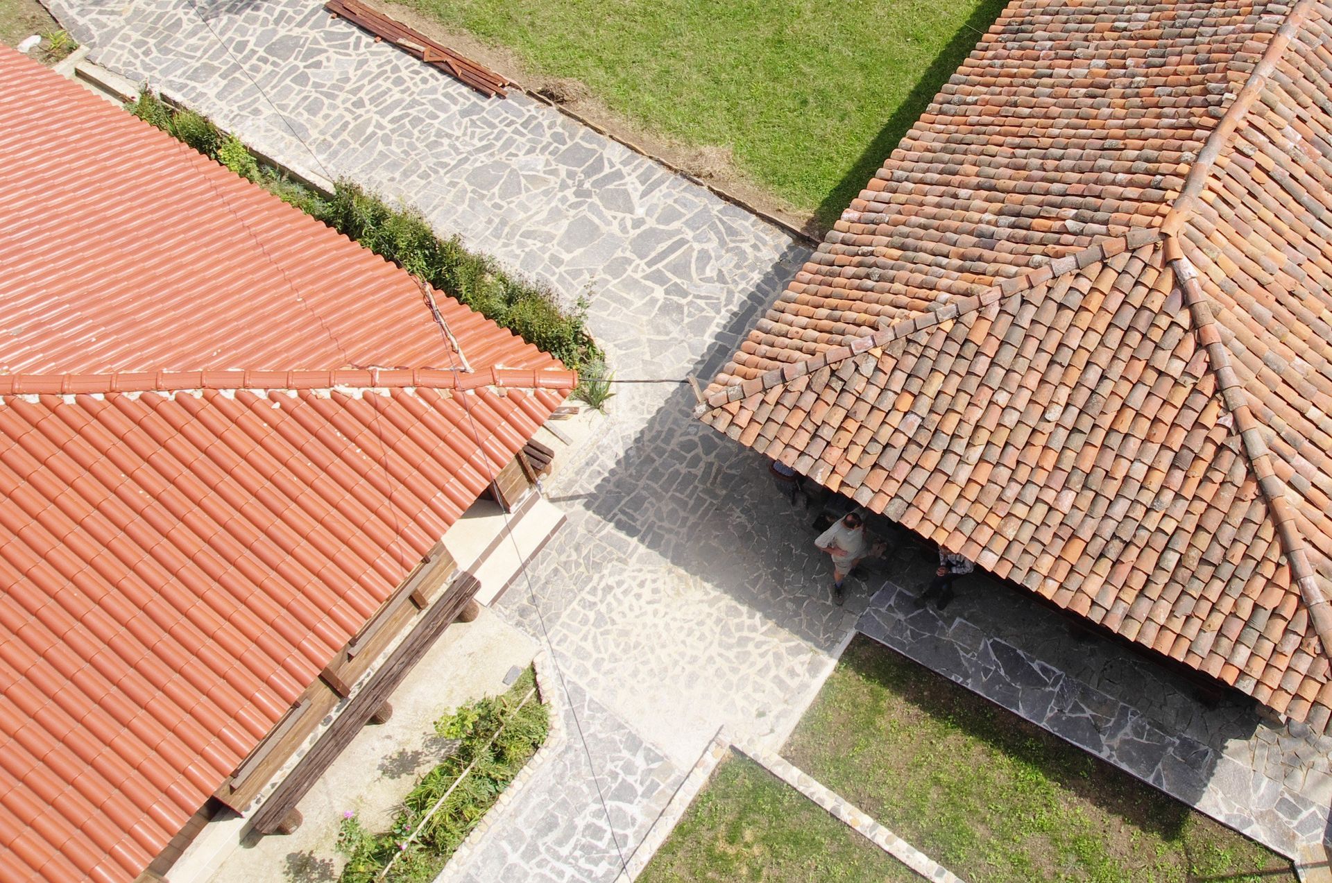 Roof; Maintenance; Professional